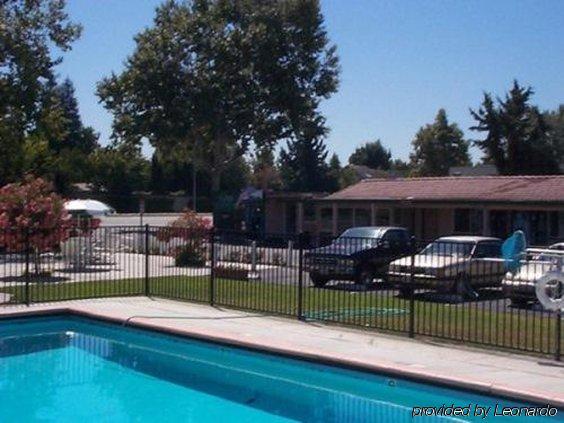 Tri-Valley Inn & Suites Pleasanton Bagian luar foto