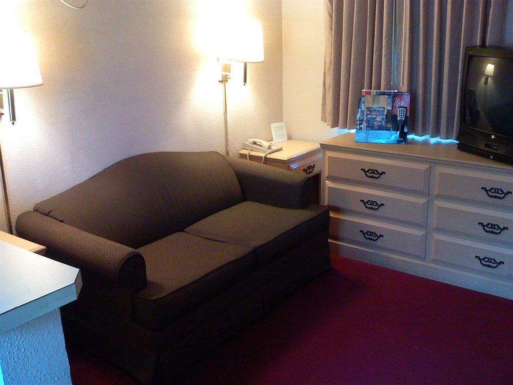 Tri-Valley Inn & Suites Pleasanton Bagian luar foto