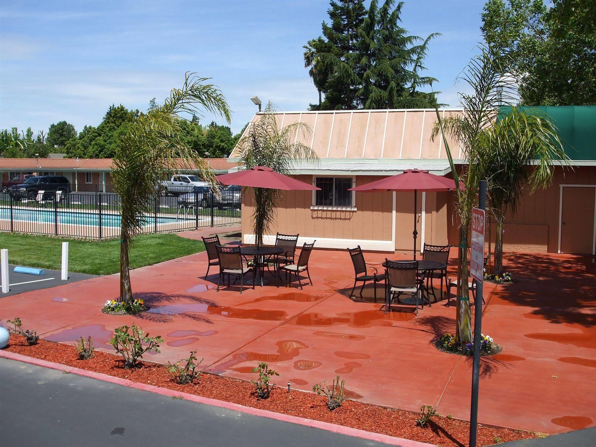 Tri-Valley Inn & Suites Pleasanton Bagian luar foto